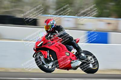 media/Apr-18-2025-TrackDaz (Fri) [[45f5874c44]]/B Group/Session 4 (Turn 6 - Outside)/